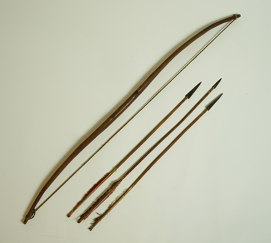 Nice set! Includes a 38 1/2" wood bow with original string and three orginal arrows
