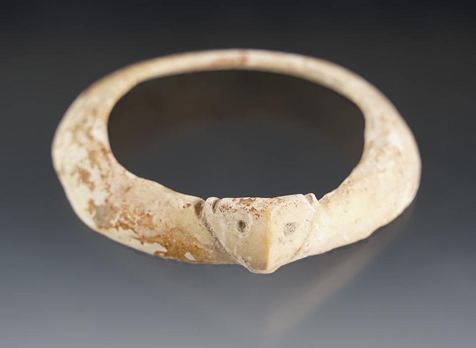 Exceptional effigy design on this 2 15/16" Hohokam shell bracelet - central Arizona. COA.