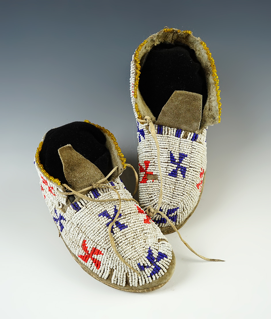 Excellent Vintage pair of Beaded Leather Childrens Moccasins. Only minimal bead loss. 