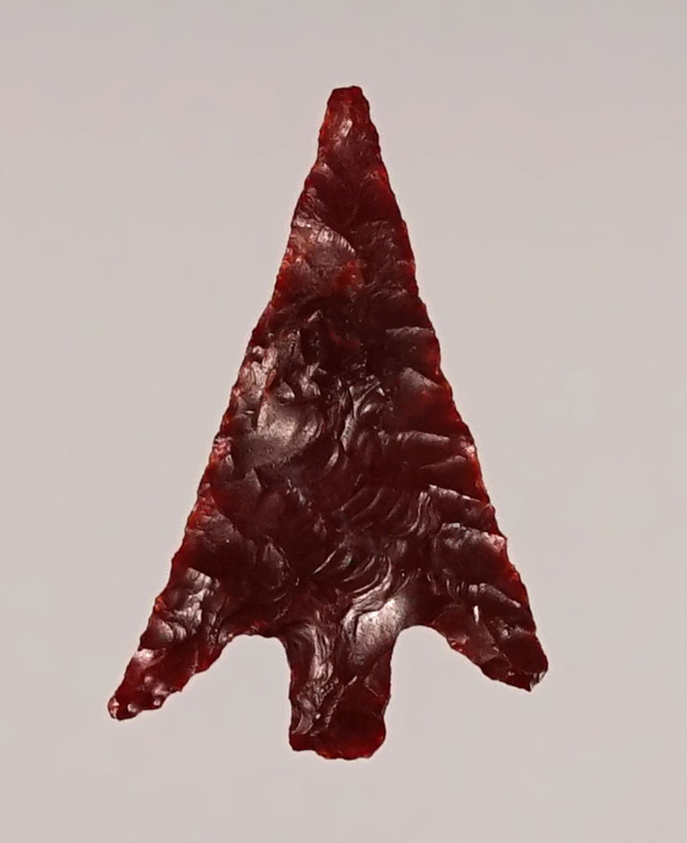 Well made and nicely flaked 13/16" Columbia Plateau made from red Jasper. Columbia River. 