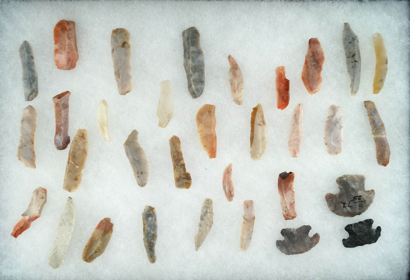 Large group of 32 Flint Ridge Flint Bladelets and 3 scrapers.  Largest is 2 1/16".