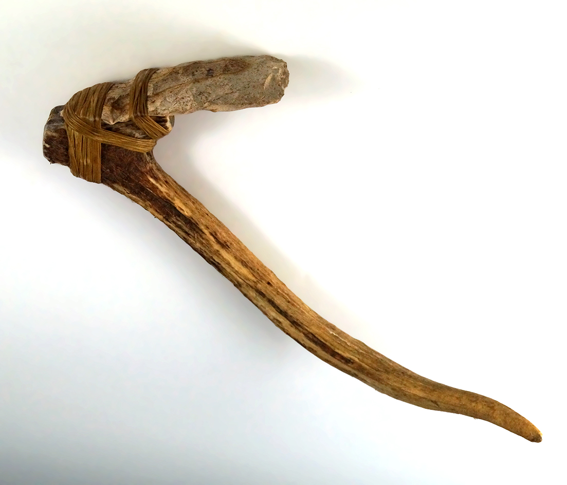 Spade found in Logan Co., Ohio - hafted in modern times for display - 14 3/4" overall lengh.