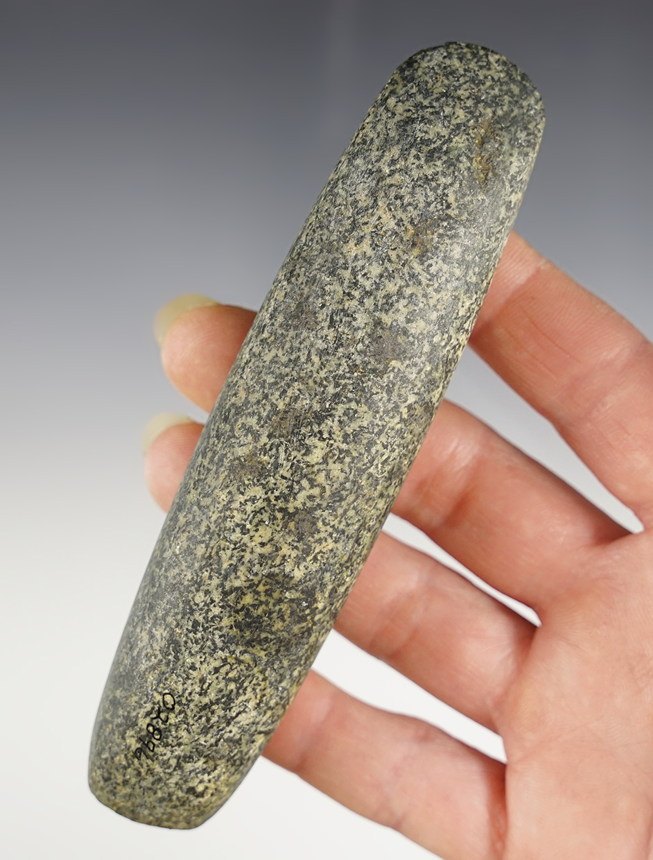 Finely made 4 7/8" Hardstone Chisel that is well polished. Found in the Ohio/Indiana area.