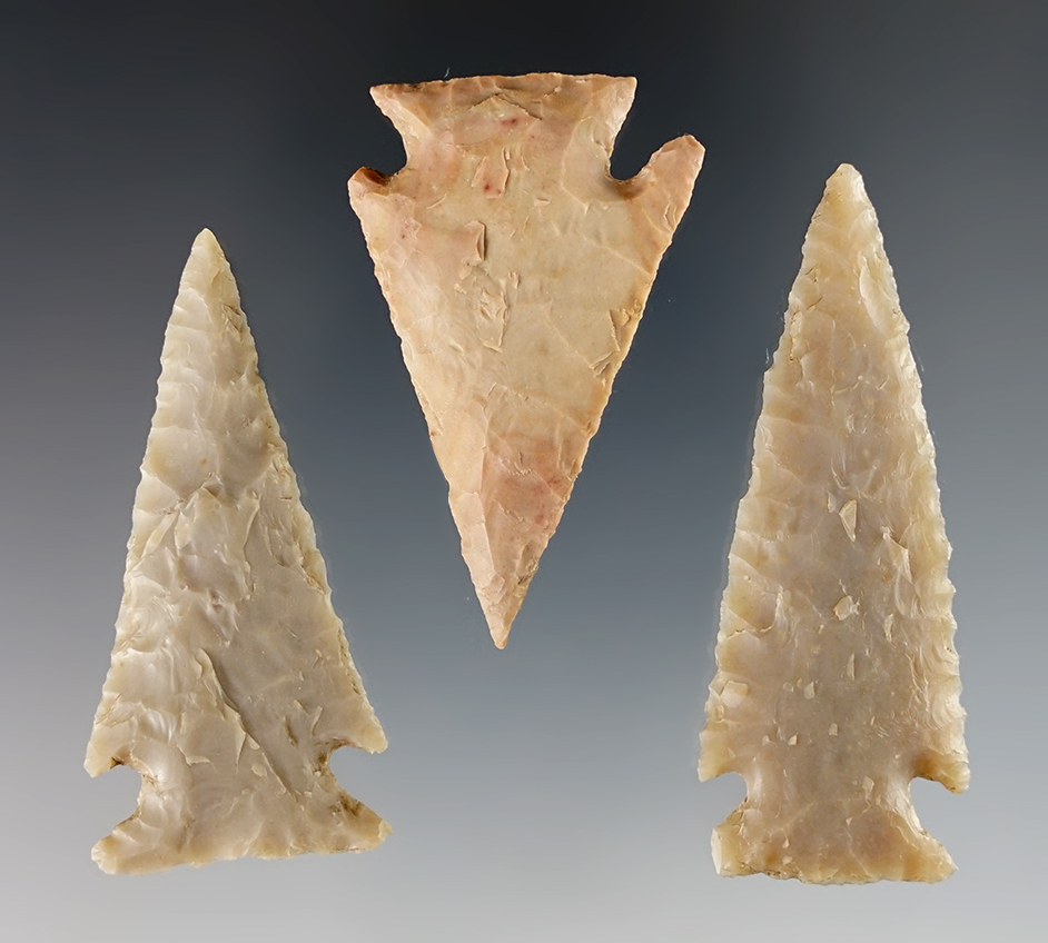 Set of 3 nice Texas points that are all well made. Largest is 2 5/16". Museum Deaccession. 