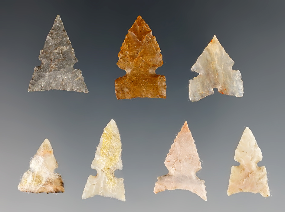 Set of 7 nice Plains Sidenotch Arrowheads in nice condition. The largest is 15/16".