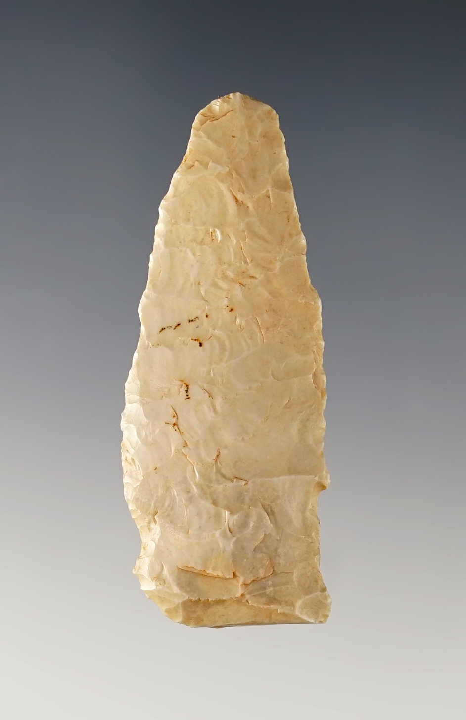 Well patinated 2 1/8" Scottsbluff found in New Mexico. Ex. Don Johns, Keith Glasscock. Stermer COA.