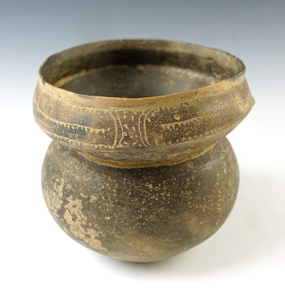 4 5/8" x 5 1/8" Compound Caddo engraved Jar - Clark Co., Arkansas. Ex Roy Pohler. Pictured!