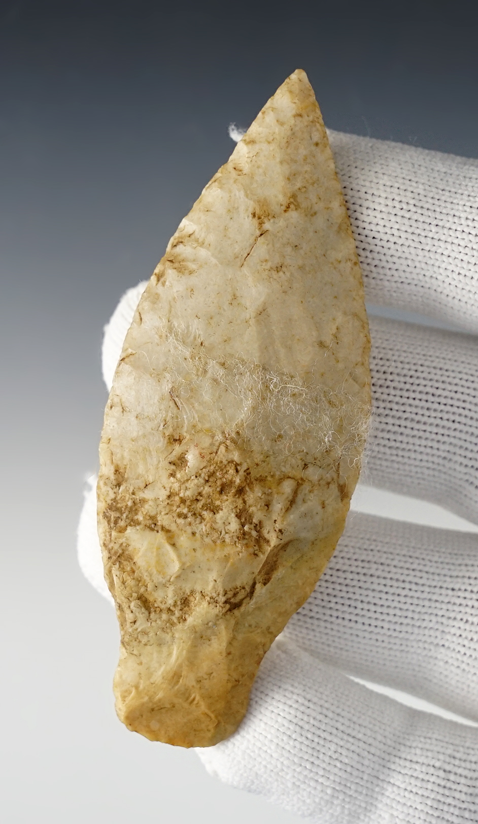 Outstanding 3 7/16" Diminishing Stem point found in the Illinois area. 