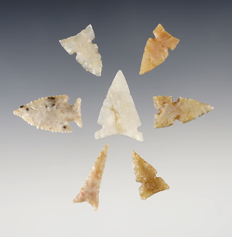 Set of 7 finely flaked New Mexico area Points. The largest is 1 1/8".