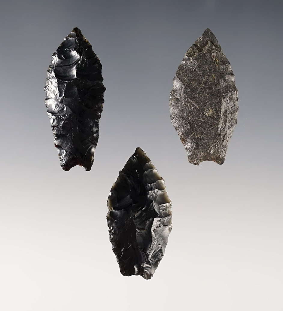Set of 3 Pinto Basin Points with sloping shoulders. Found in Oregon. The largest is 1 11/16".
