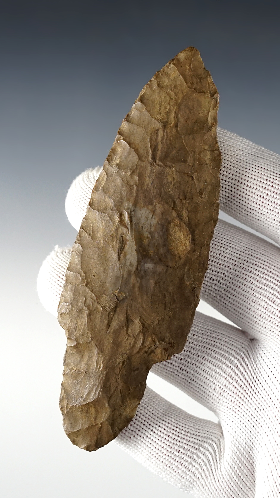 4 3/8" Adena found in Cheatham Co., Tennessee. Well patinated and in nice condition.