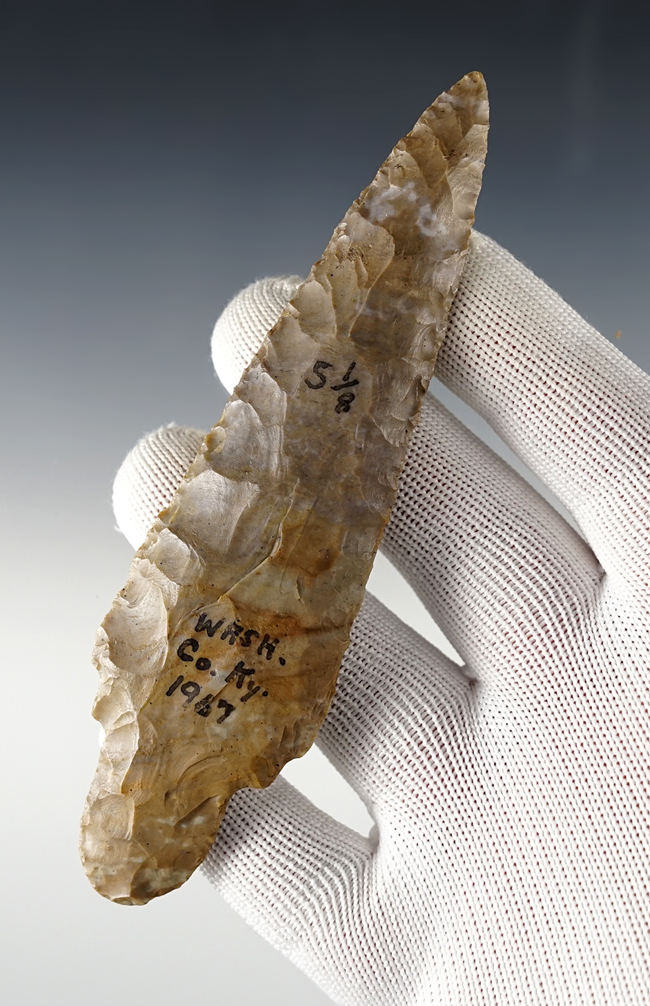 Large and well made 5 1/8" Adena with a pair of very unique shallow notches - Kentucky.