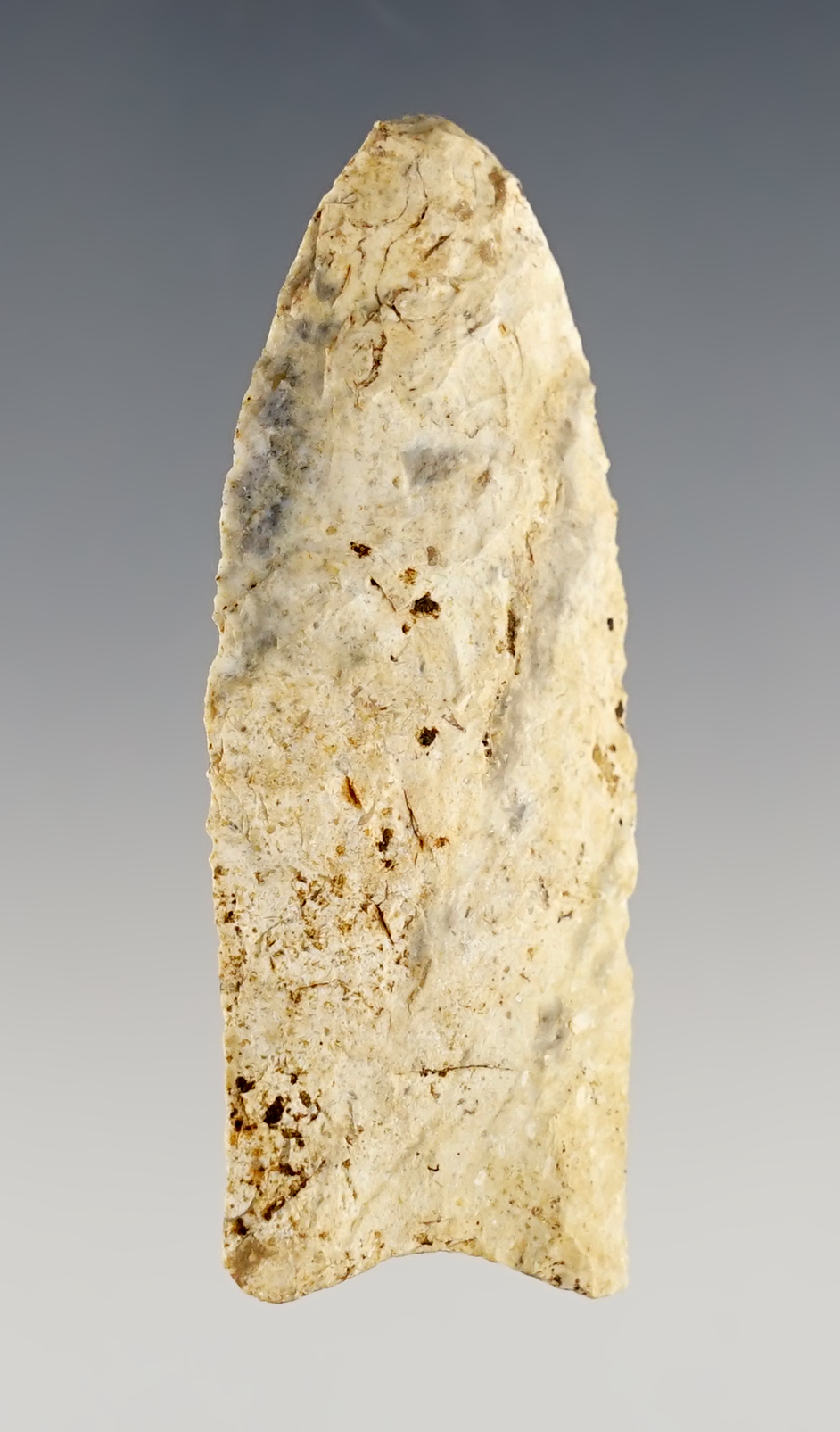 2 5/8" Dalton that is lightly fluted and made from Jefferson City Chert. Found in Missouri. 