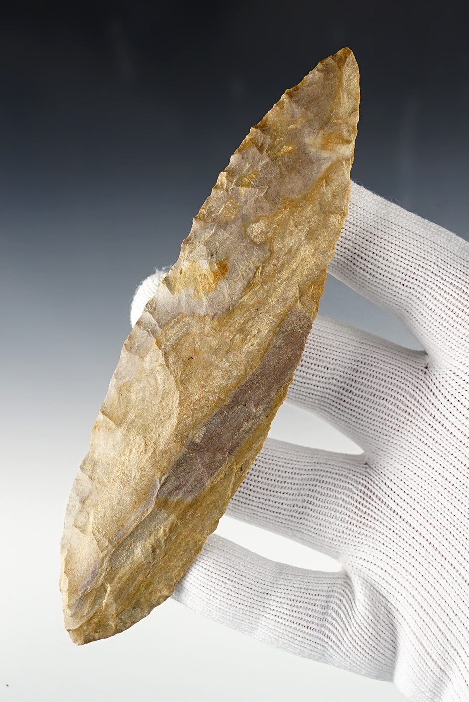 Well made 5 7/8" Kentucky Bi-Pointed Cache Blade found with lot #330.