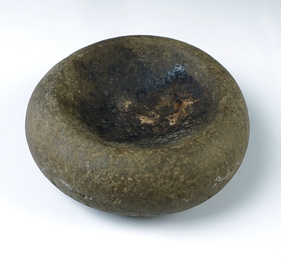 4 1/2" diameter Midwestern Stone Bowl that is nicely made from Hardstone. 