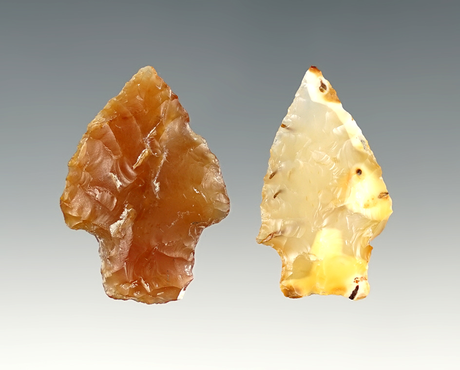 Pair of nicely made Shaniko points found in Umatilla, Oregon. The largest is  1 1/2".