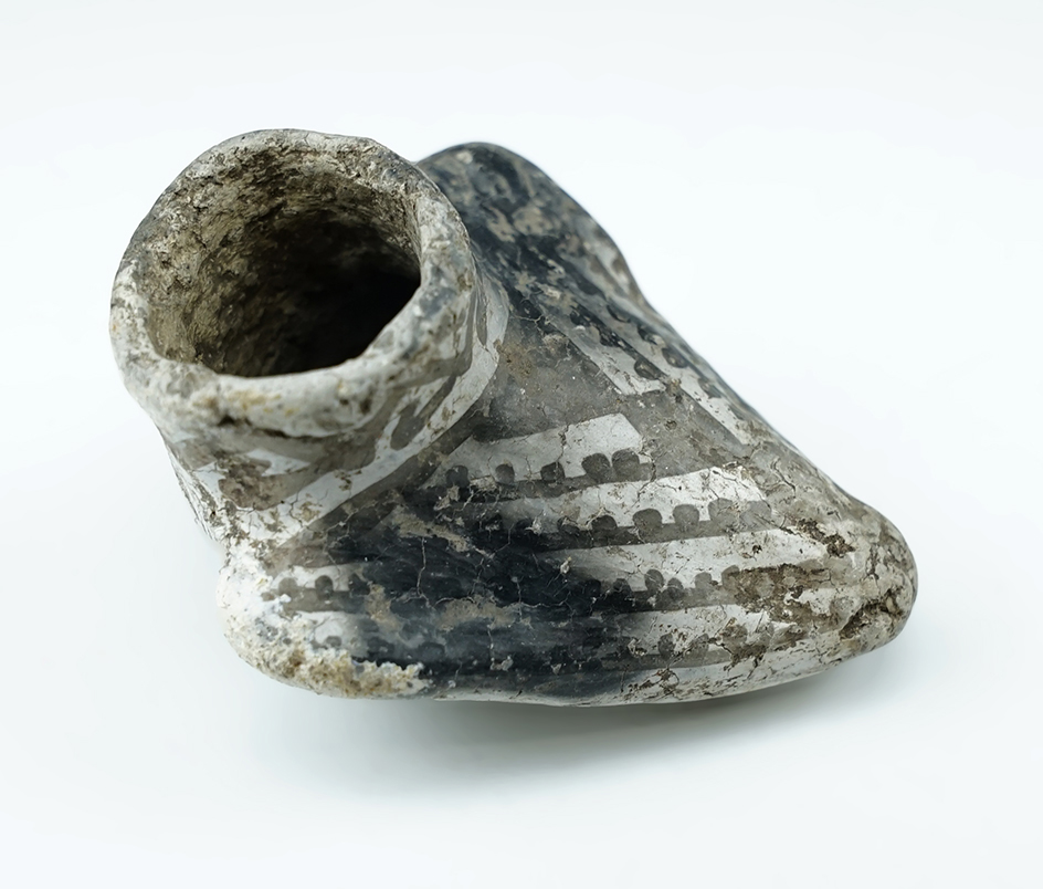 Main artifact image