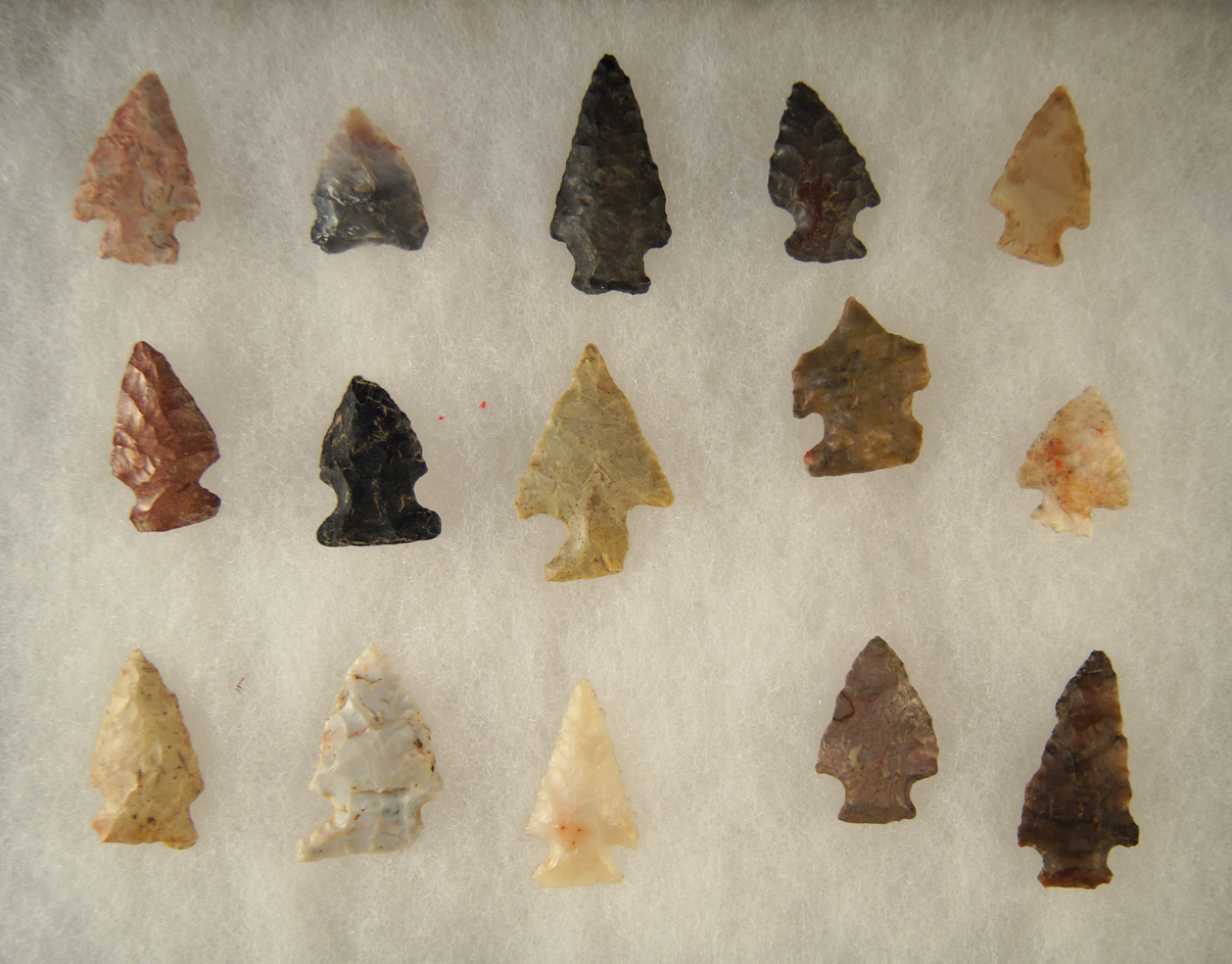 Set of 15 assorted Ohio arrowheads and Birdpoints, largest is 1 5/16".