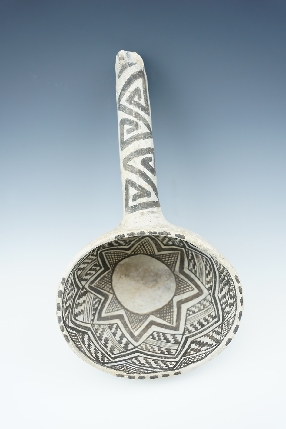 Main artifact image