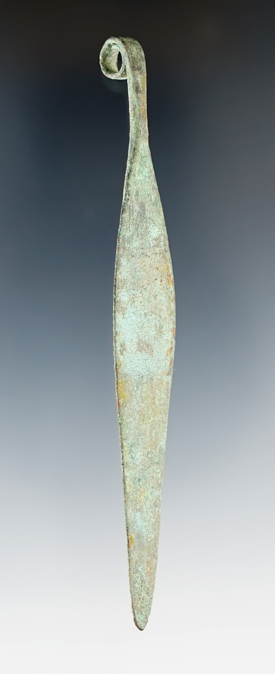 Main artifact image