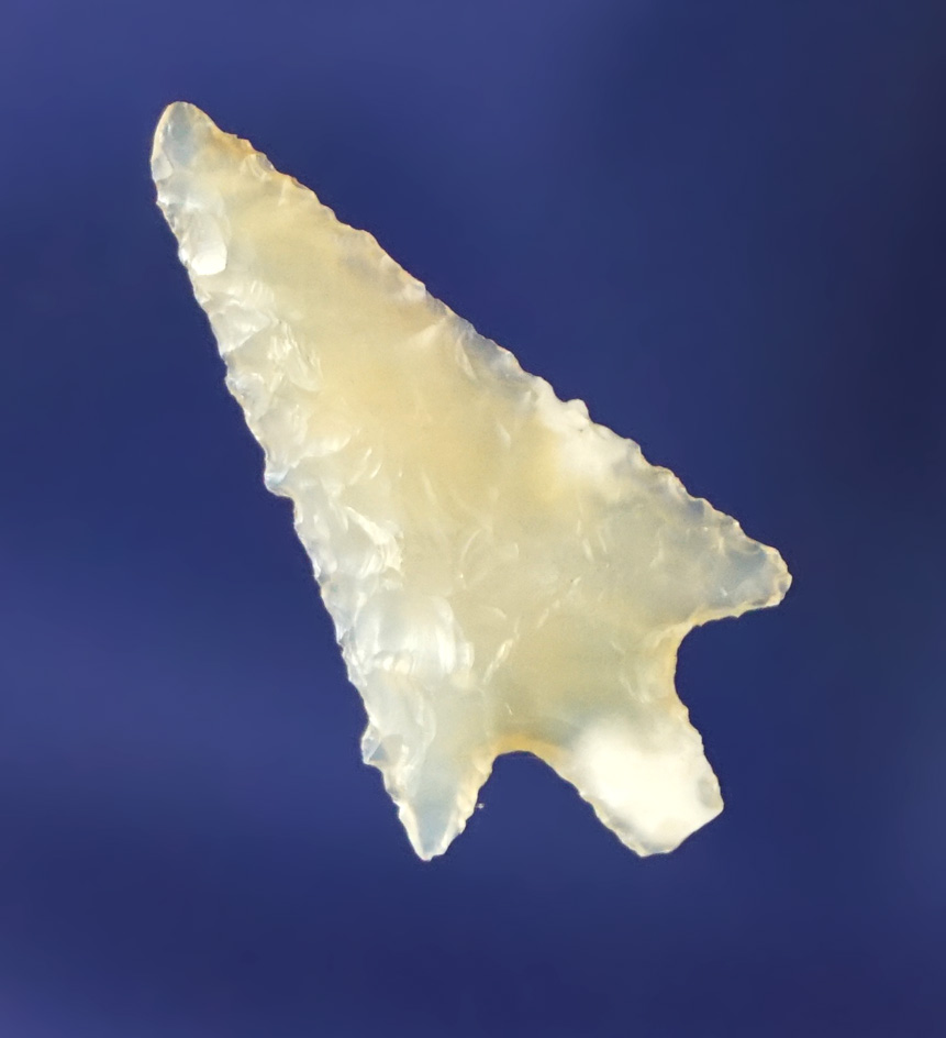 15/16" nicely flaked Wallula in excellent condition made from highly translucent clear Agate