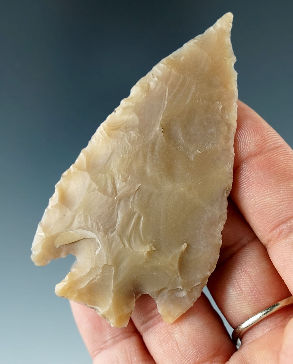 2 15/16" Basal Notch with needle tip made from attractive semi translucent material. Central Texas.