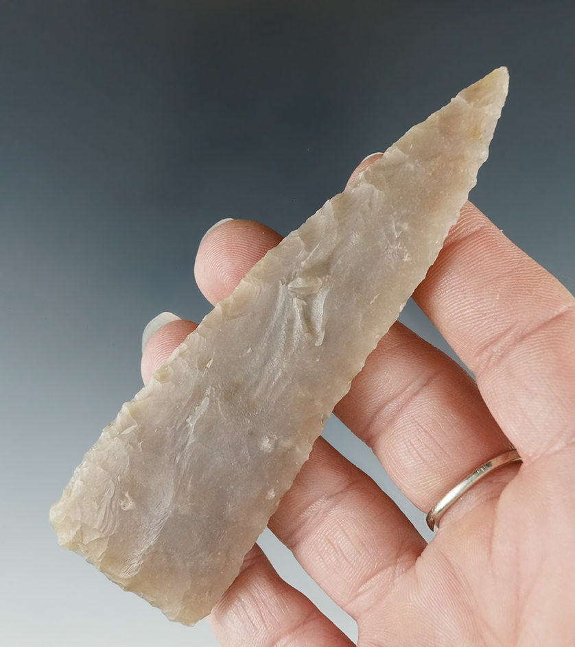 Ex. Museum! Nicely made 4" Friday Knife flaked from quality material found in Texas.