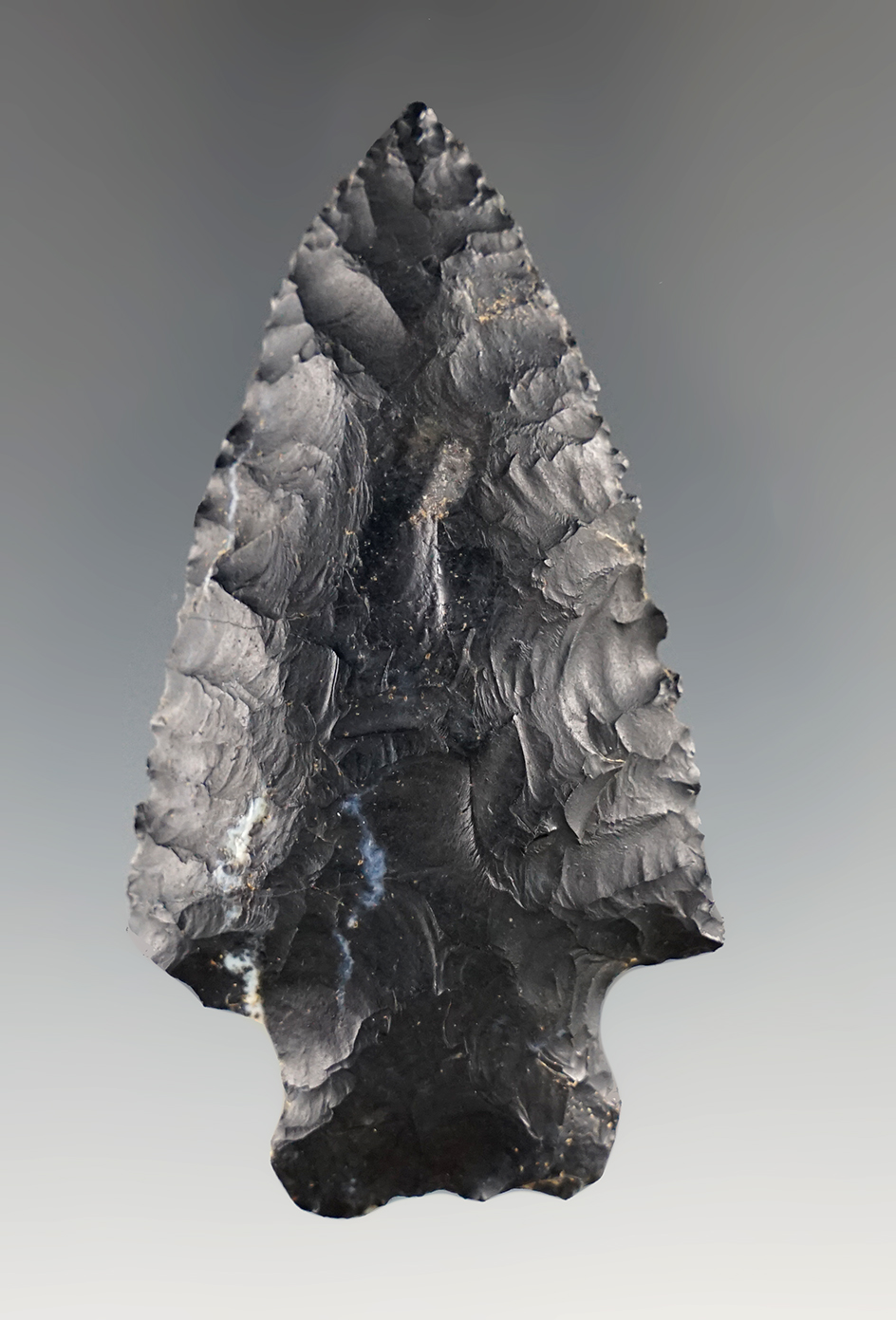 Fine 2 3/4" Heavy Duty made from black Flint with white Quartz streak. Holmes Co., Ohio. Ex. Hooks.