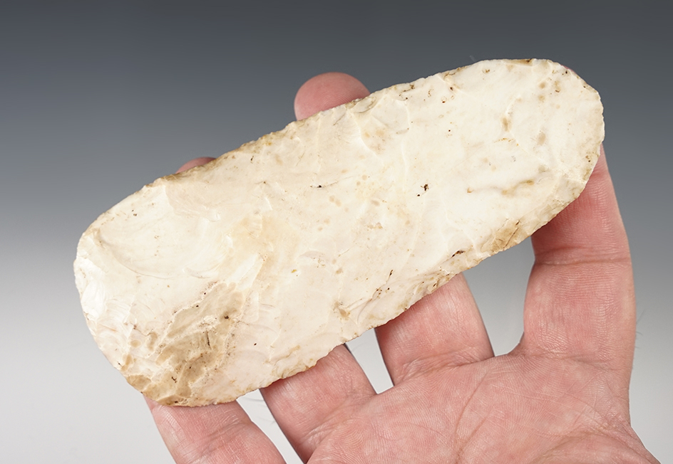 Exceptionally well made 5" Blade. Made from high grade flint and found in the Midwest.