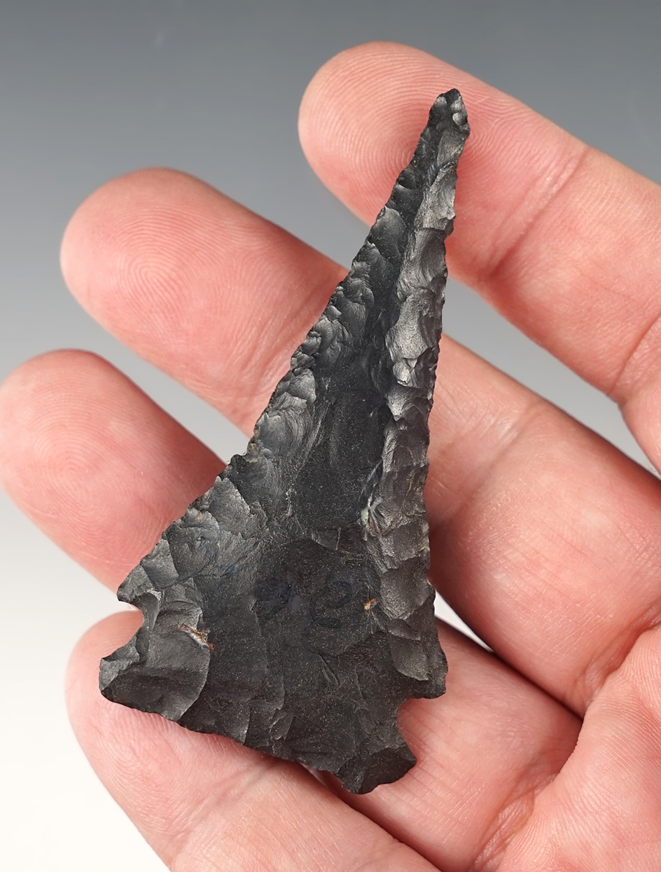 2 3/4" Meadowood found in Hocking Co., Ohio. Made from Coshocton Flint.