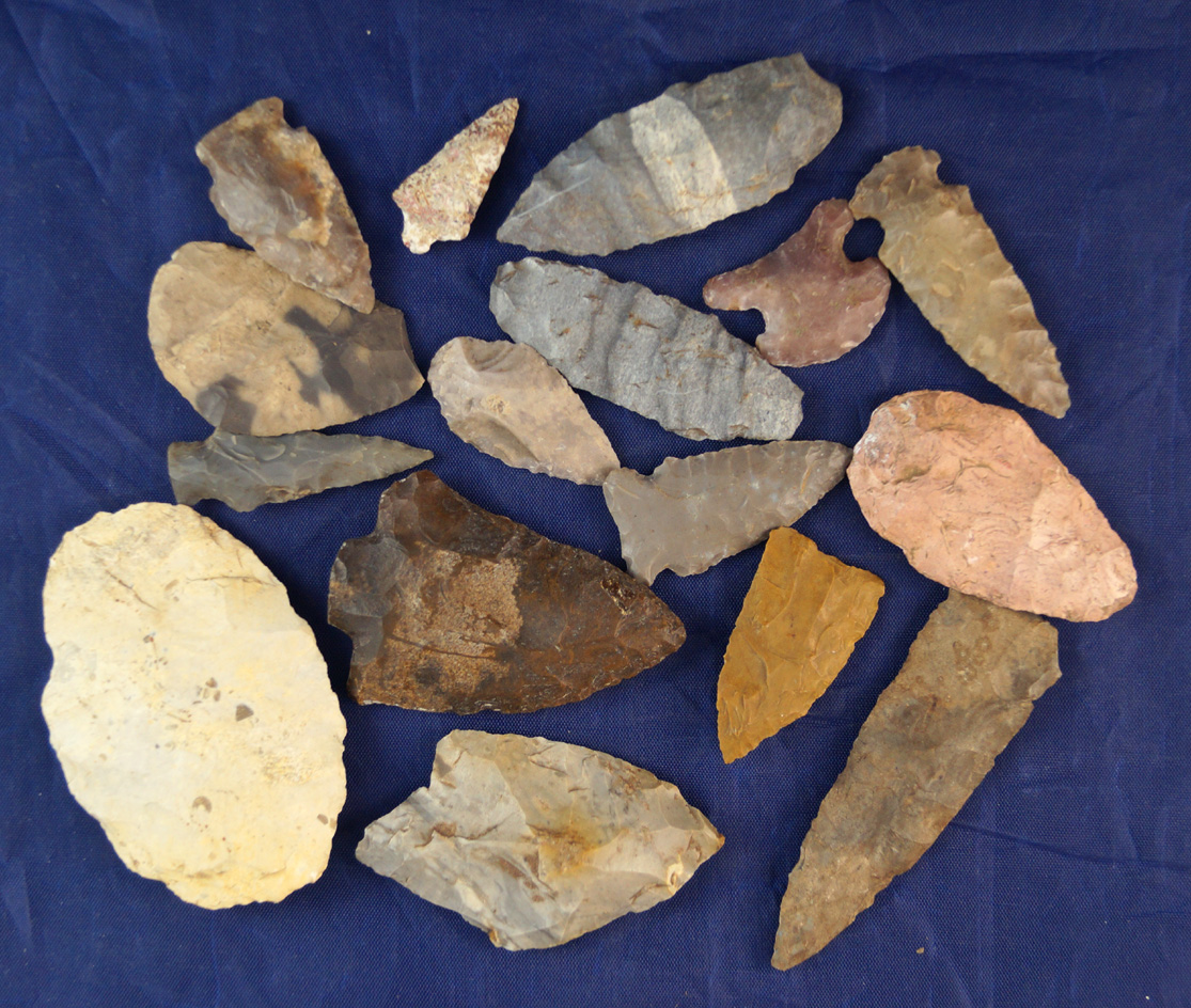 Large group of 16 assorted ancient Indian Arrowheads and Knives found in the eastern US. Largest is