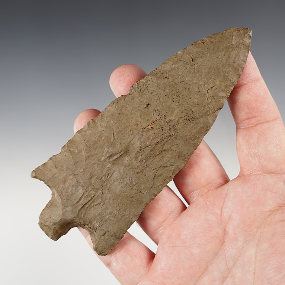 5 9/16" Narrow Stemmed Knife that is nicely flaked for size found in Ohio.