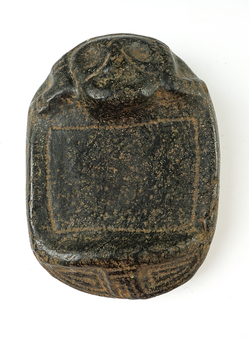 Main artifact image