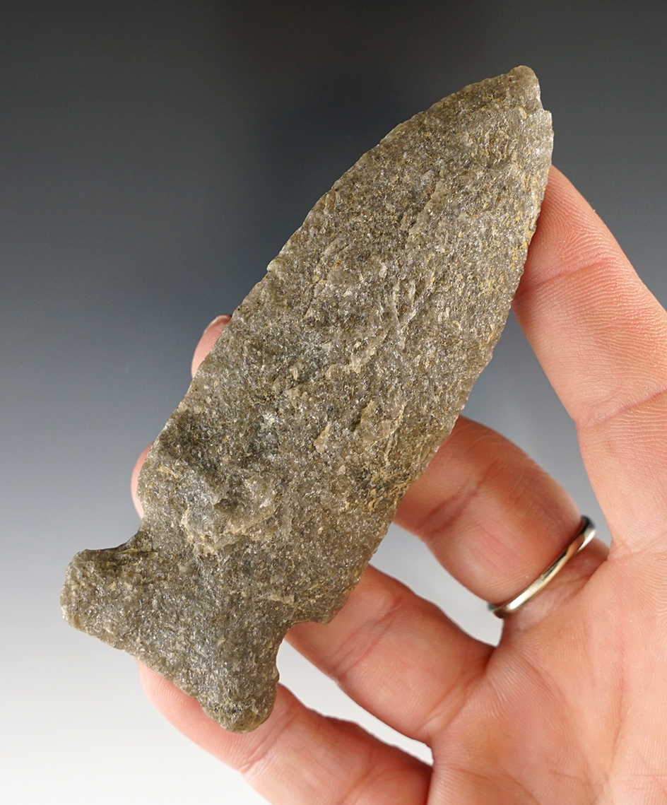 3 7/8" Hemphill knife that is nicely made from quartzite found in Illinois.