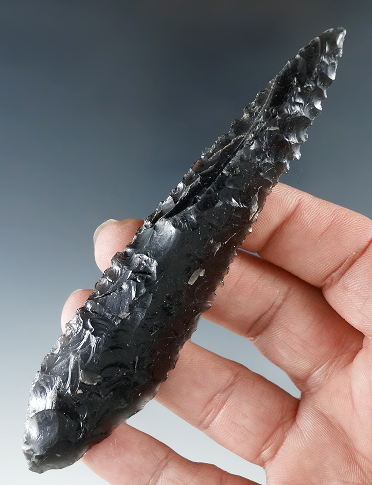 Nice! 4 5/8" obsidian Wahmuza Knife that is uniquely serrated. Found near Harney Lake, Oregon.