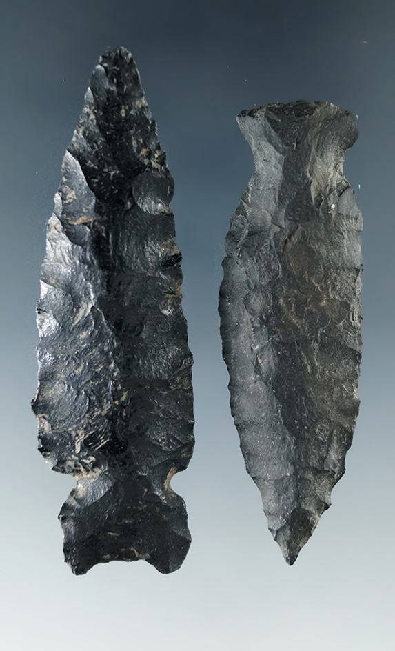 Nice pair of points found in Lake Co., Oregon, largest is 1 7/16". Both are in very nice condition.