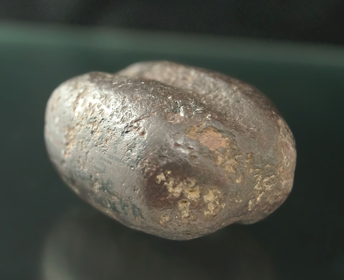 Main artifact image