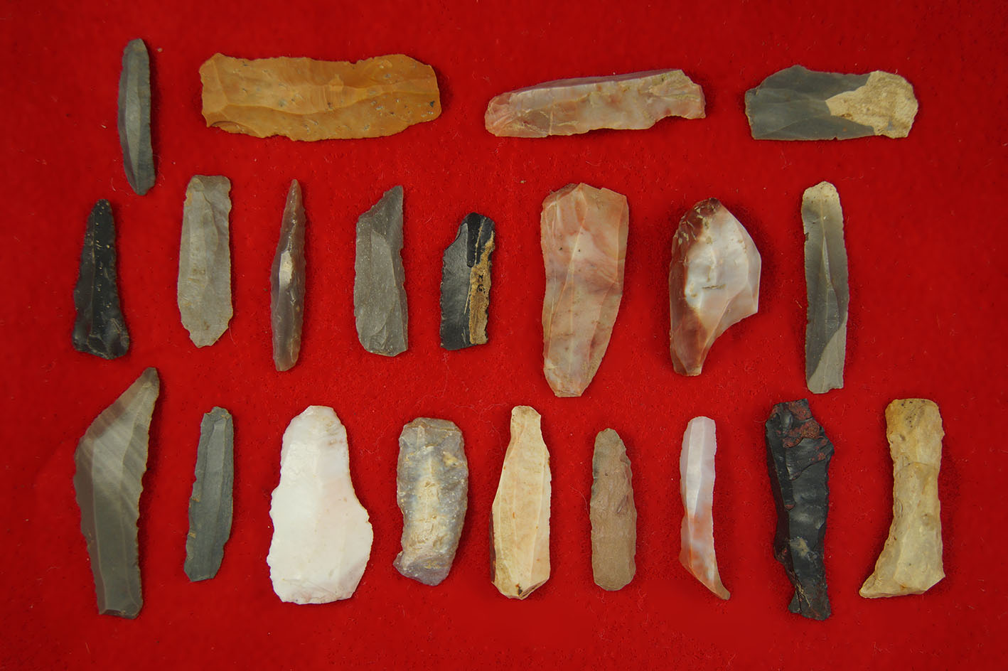 Set of 21 Hopewell Bladelets found in Ohio, largest is 2 1/2".