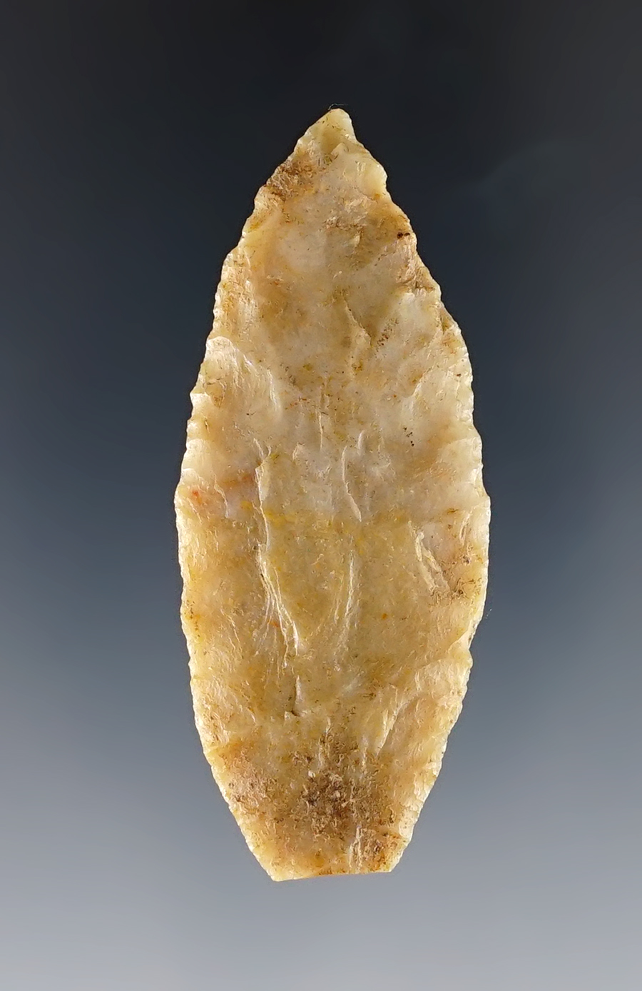 2 3/8" leaf-shaped point found in the Midwest.