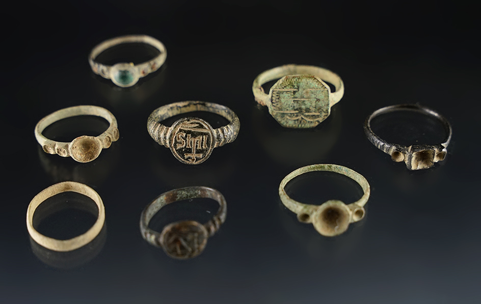 Main artifact image