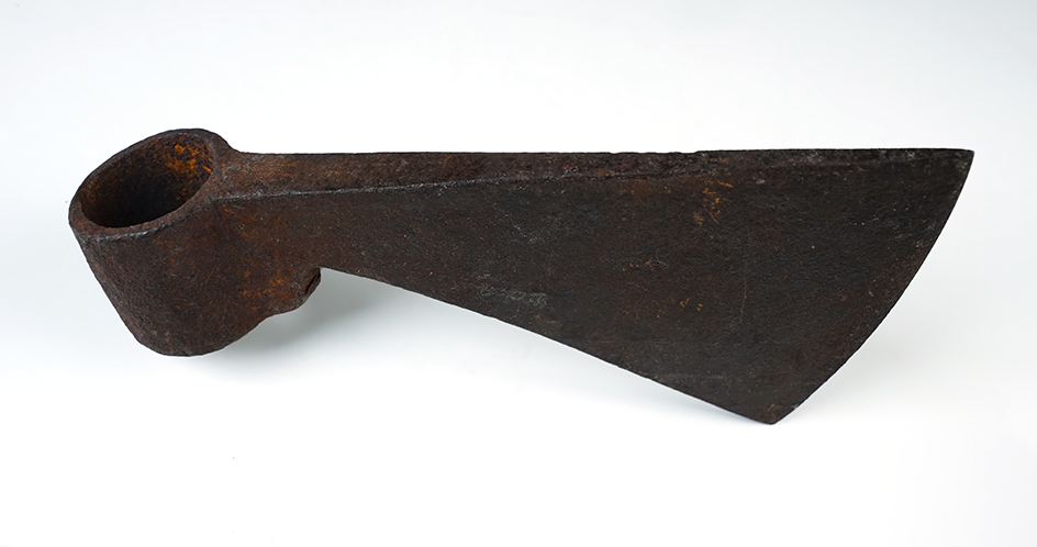 Main artifact image