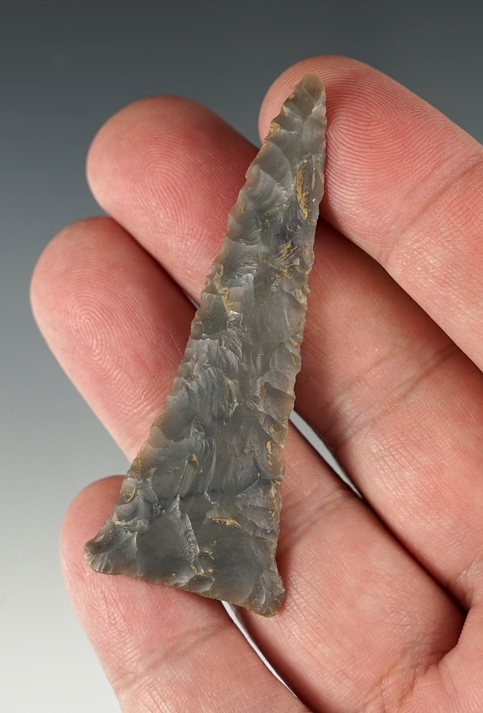 2 9/16" well made Triangle point found in Kentucky made from Wayne County flint.