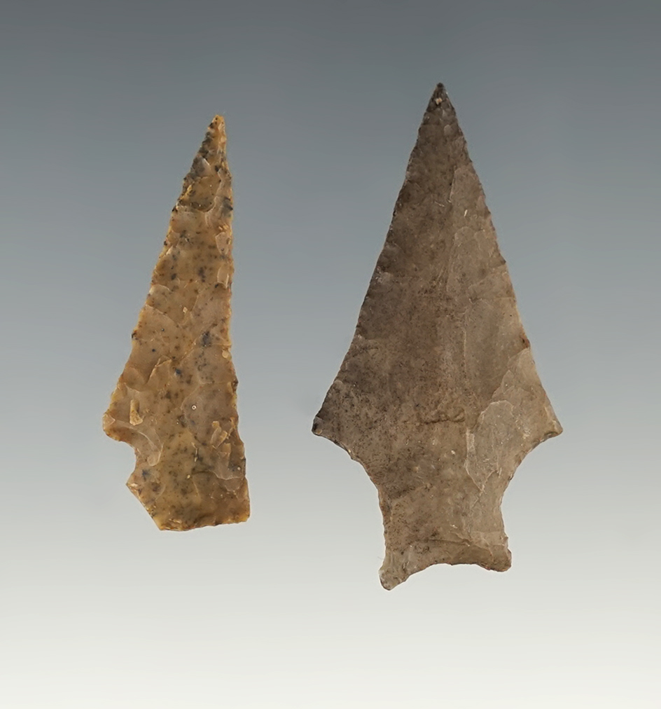 Pair of Texas points. Types include Val Verde and Pipe Creek. The largest is 1 3/4".