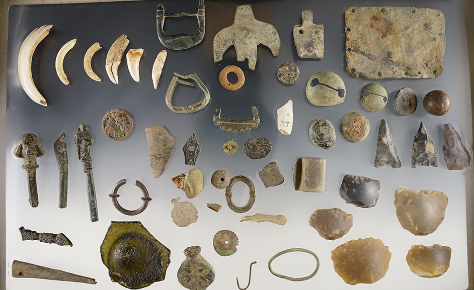 Main artifact image