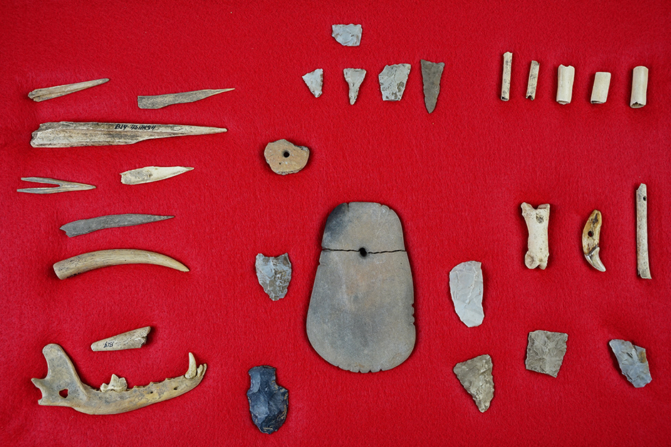 Main artifact image