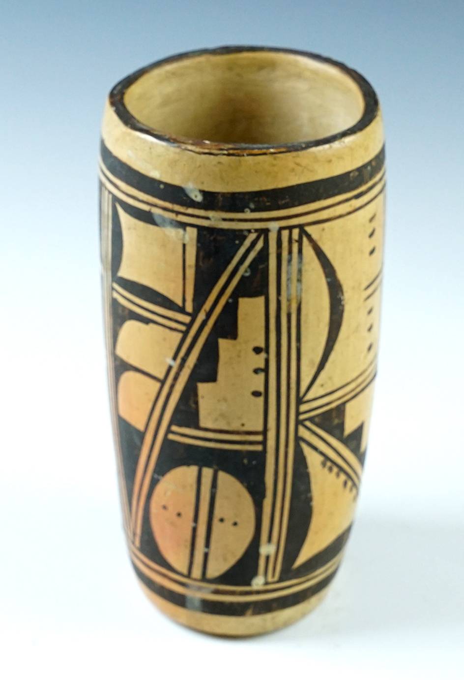 Main artifact image