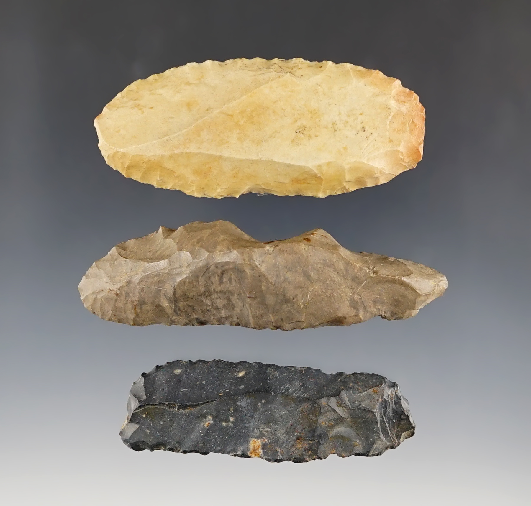 Set of 3 Ohio Uniface Knives in nice condition. The largest is 3 3/4".