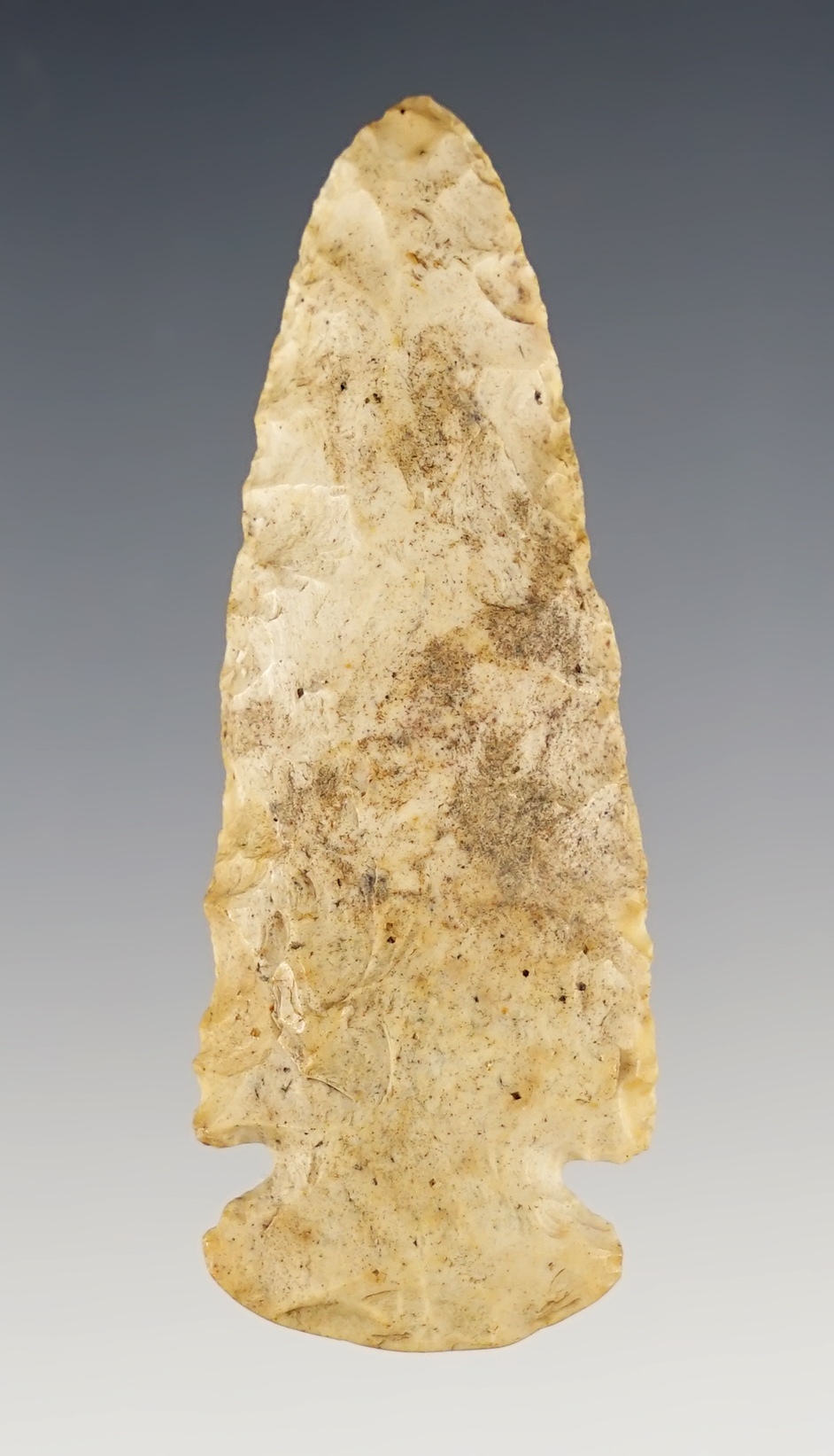 2 1/2" Ohio Dovetail - well patinated chert. Classic style with excellent grinding to the base.