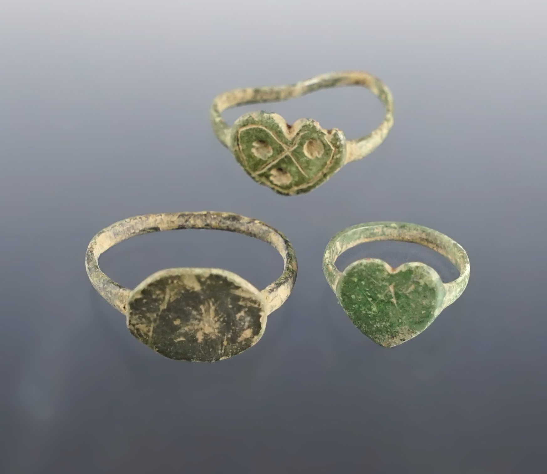 Main artifact image