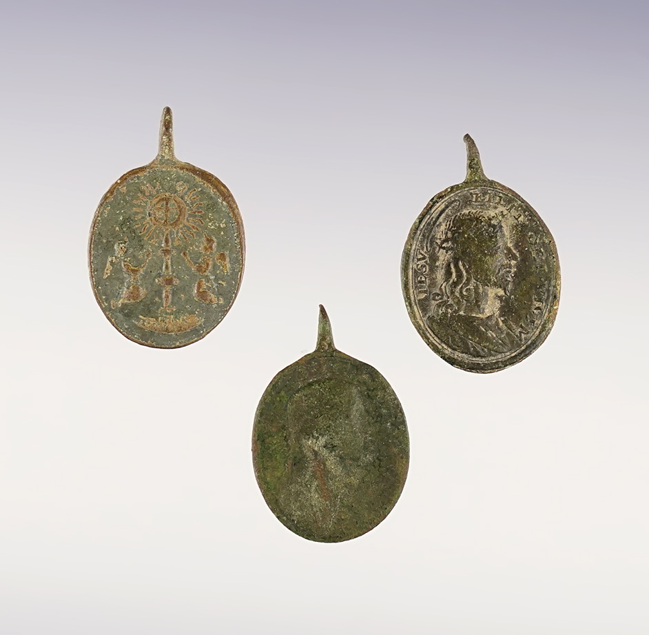 Main artifact image